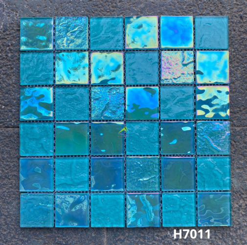 GẠCH MOSAIC THỦY TINH H7011