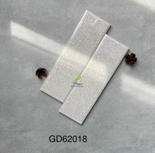 GẠCH THẺ RẠN GD6020018